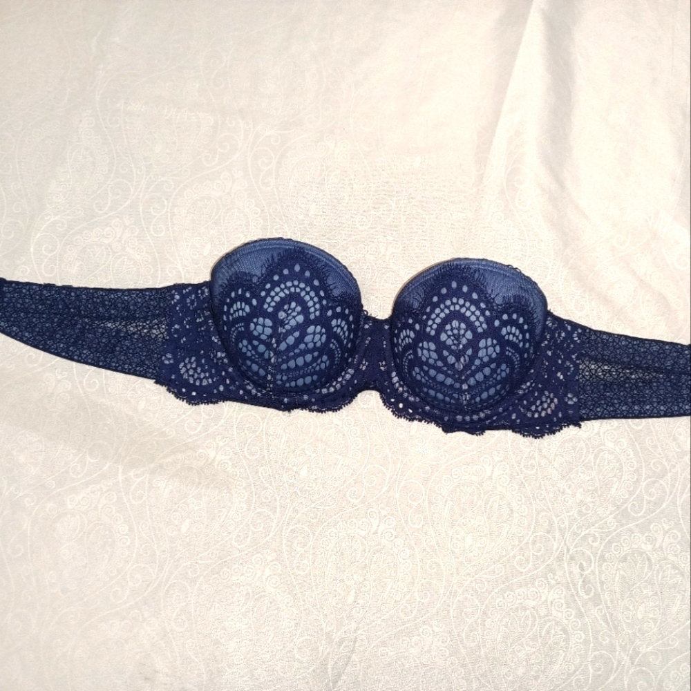 Victoria's Secret strapless bra